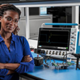 MS068B and TIVP IsoVu probe with woman